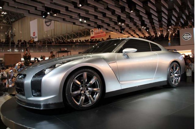 Image Source: www.thecarconnection.com